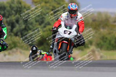 media/Apr-05-2024-Apex Assassins-CVMA Friday Practice (Fri) [[ee2ef04f2b]]/5-Trackday 1/Session 4 Turn 9 Entry/